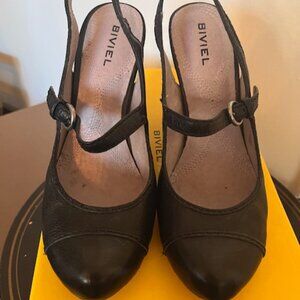 Biviel Mary Jane's Black Leather; SZ 9; Style: Violin